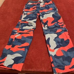 Mini Boden pants which unzip to shorts. EUC